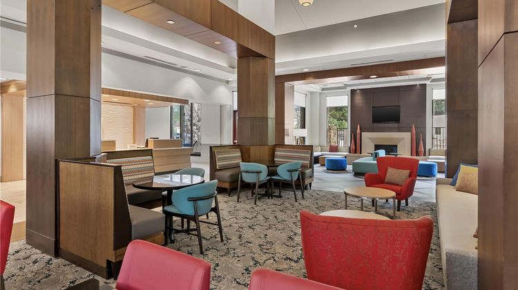 Hilton Garden Inn Atlanta Marietta Lobby
