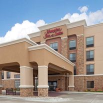 Hampton Inn & Suites Watertown