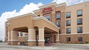 Hampton Inn & Suites Watertown
