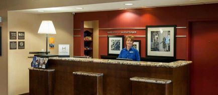 Hampton Inn & Suites Watertown Lobby