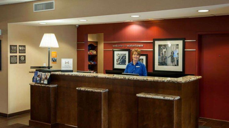 Hampton Inn & Suites Watertown Lobby