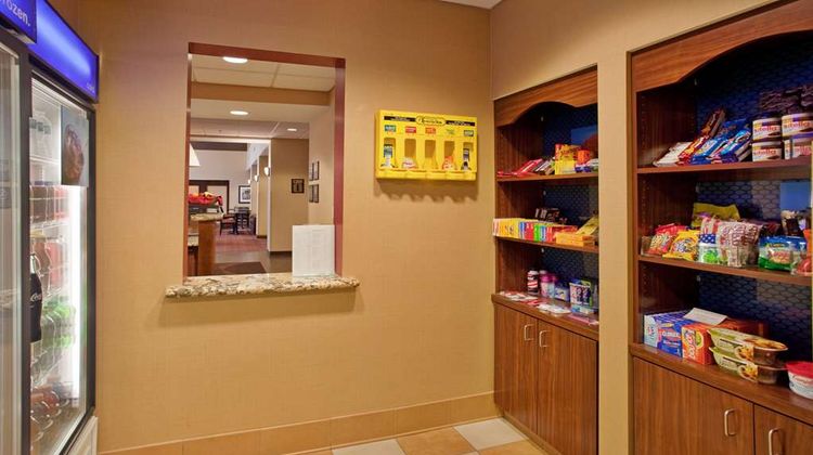 Hampton Inn & Suites Watertown Restaurant