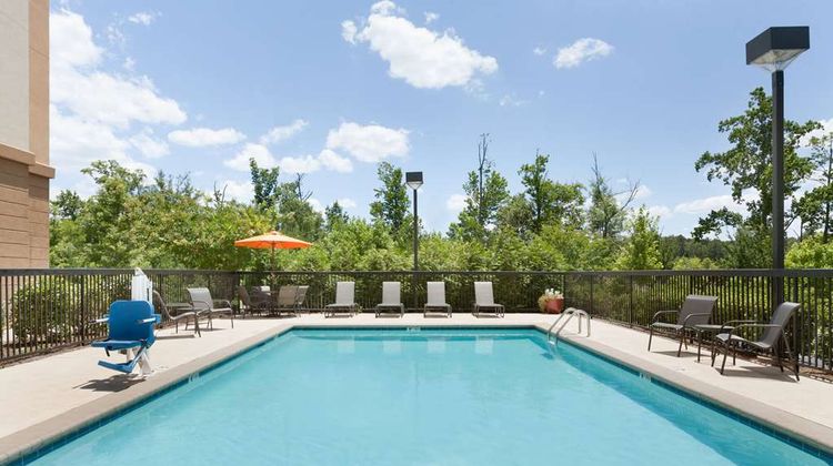 Hampton Inn & Suites Opelika I-85 Pool