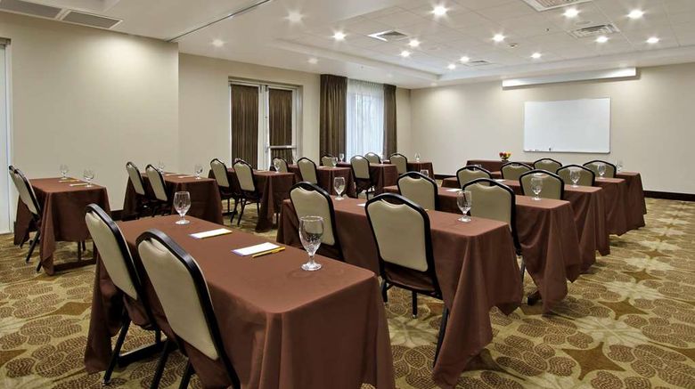 <b>Hilton Garden Inn Austin NW Arboretum Meeting</b>. Images powered by <a href="https://iceportal.shijigroup.com/" title="IcePortal" target="_blank">IcePortal</a>.