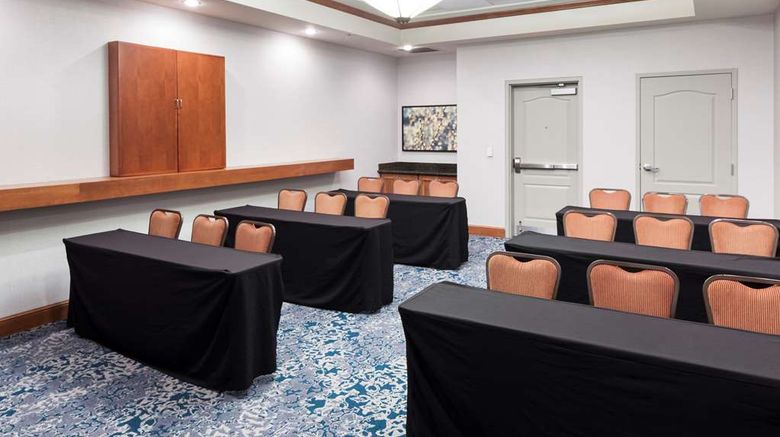 <b>Hilton Garden Inn Austin North Meeting</b>. Images powered by <a href="https://iceportal.shijigroup.com/" title="IcePortal" target="_blank">IcePortal</a>.