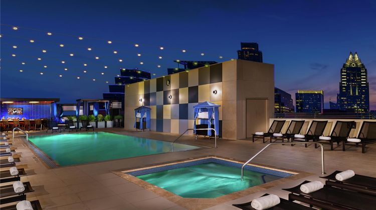 Hilton Austin Pool
