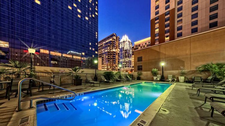 Hampton Inn & Suites Austin/Downtown Pool