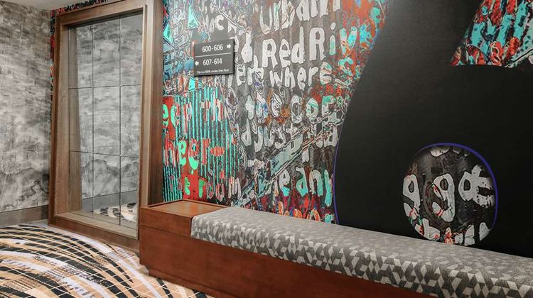 Hampton Inn & Suites Austin/Downtown Lobby