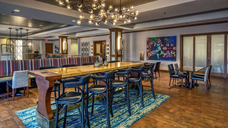 <b>Hampton Inn & Suites Austin/Downtown Restaurant</b>. Images powered by <a href="https://iceportal.shijigroup.com/" title="IcePortal" target="_blank">IcePortal</a>.