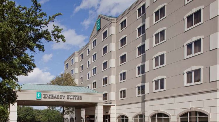 Embassy Suites Austin Arboretum Exterior