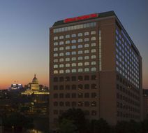 Hilton Garden Inn Austin Downtown Exterior