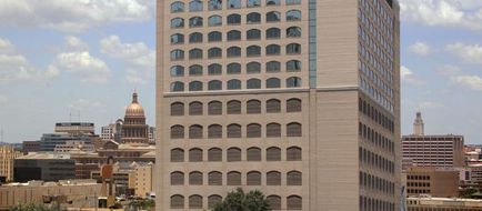 Hilton Garden Inn Austin Downtown Exterior