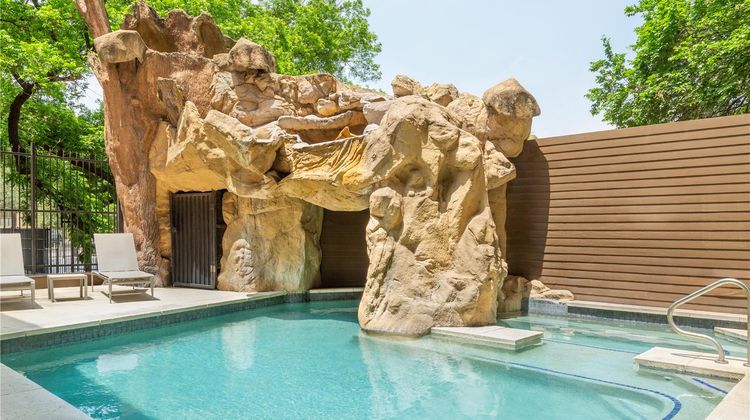Hilton Garden Inn Austin Downtown Pool