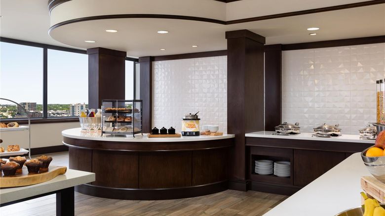 <b>Hilton Garden Inn Austin Downtown Restaurant</b>. Images powered by <a href="https://iceportal.shijigroup.com/" title="IcePortal" target="_blank">IcePortal</a>.