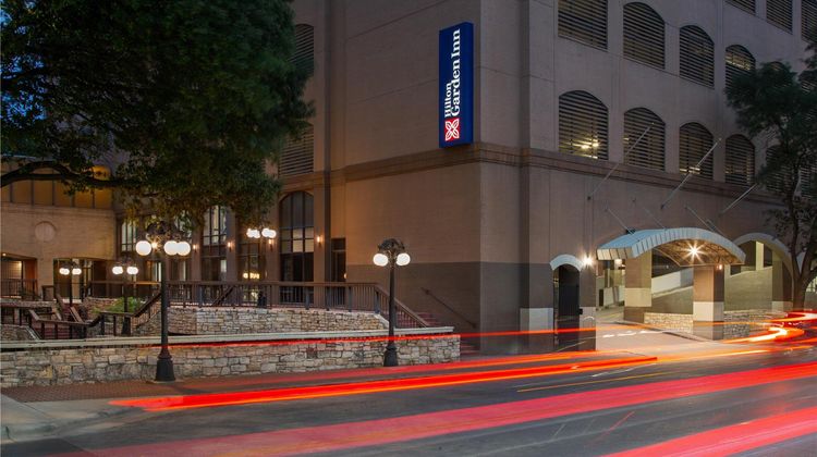 Hilton Garden Inn Austin Downtown Exterior