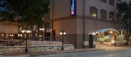 Hilton Garden Inn Austin Downtown Exterior