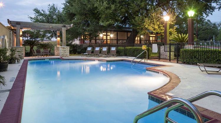 Doubletree by Hilton - University Area Pool