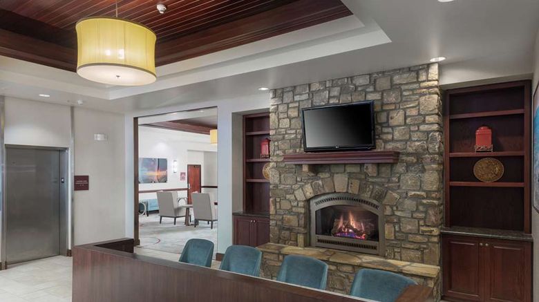 <b>DoubleTree by Hilton Asheville-Biltmore Lobby</b>. Images powered by <a href="https://iceportal.shijigroup.com/" title="IcePortal" target="_blank">IcePortal</a>.