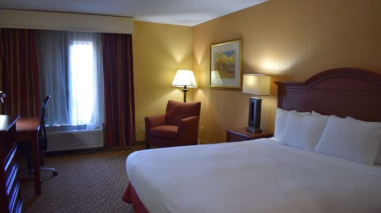 DoubleTree by Hilton Asheville-Biltmore Room
