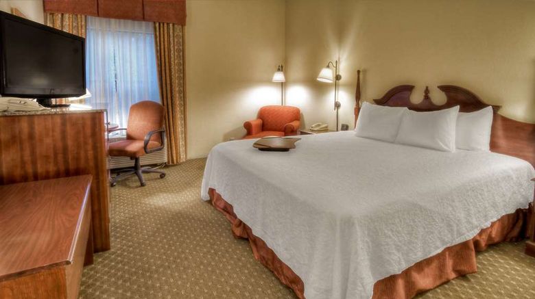 <b>Hampton Inn Marion Room</b>. Images powered by <a href="https://iceportal.shijigroup.com/" title="IcePortal" target="_blank">IcePortal</a>.