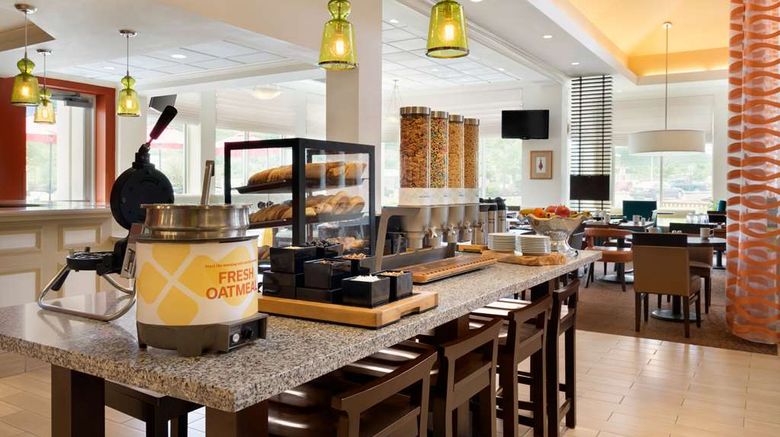 <b>Hilton Garden Inn Wilkes Barre Restaurant</b>. Images powered by <a href="https://iceportal.shijigroup.com/" title="IcePortal" target="_blank">IcePortal</a>.