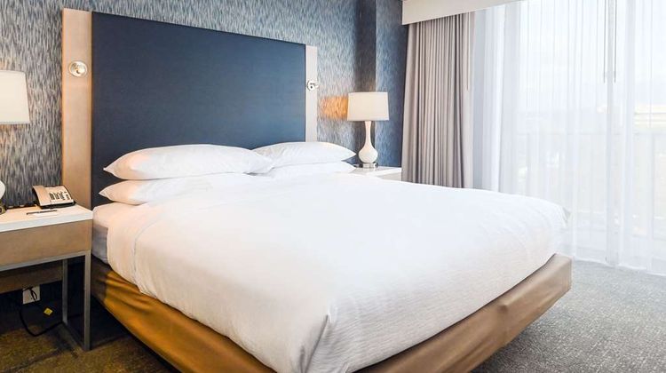 Embassy Suites Baltimore North Room