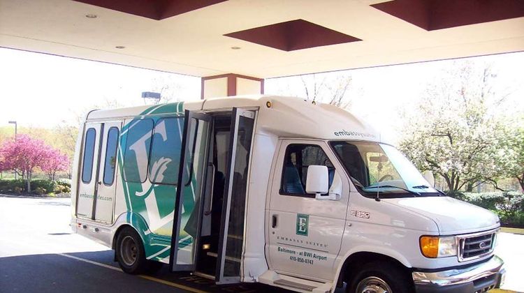 Embassy Suites BWI Airport Exterior