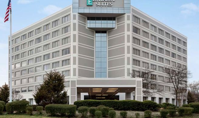 Embassy Suites BWI Airport Exterior