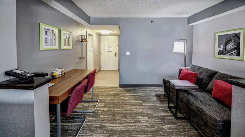 <b>Hampton Inn Batesville Room</b>. Images powered by <a href="https://iceportal.shijigroup.com/" title="IcePortal" target="_blank">IcePortal</a>.
