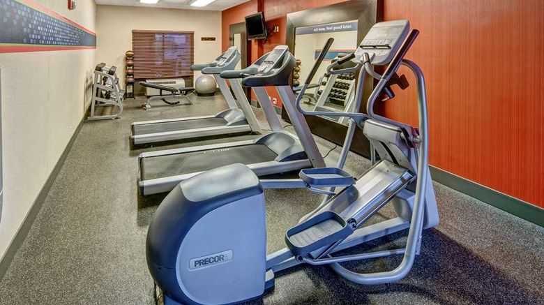 <b>Hampton Inn Batesville Health</b>. Images powered by <a href="https://iceportal.shijigroup.com/" title="IcePortal" target="_blank">IcePortal</a>.