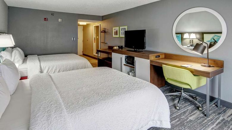 <b>Hampton Inn Batesville Room</b>. Images powered by <a href="https://iceportal.shijigroup.com/" title="IcePortal" target="_blank">IcePortal</a>.