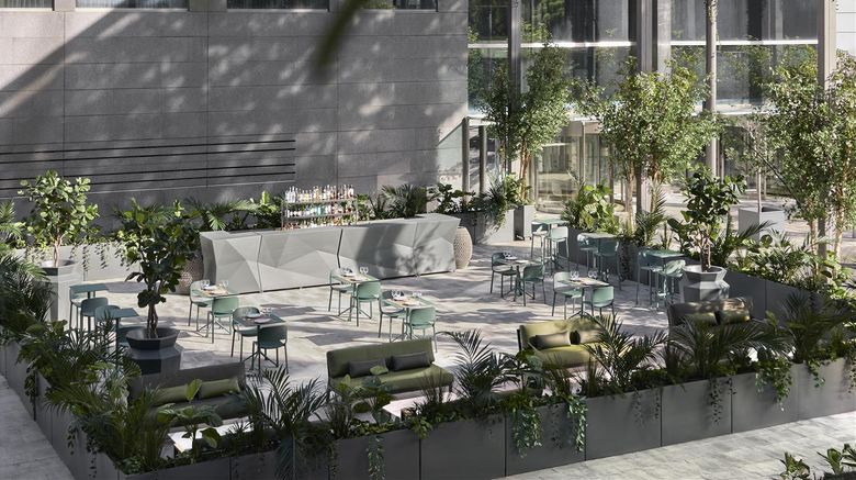 <b>Hilton Barcelona Exterior</b>. Images powered by <a href="https://iceportal.shijigroup.com/" title="IcePortal" target="_blank">IcePortal</a>.