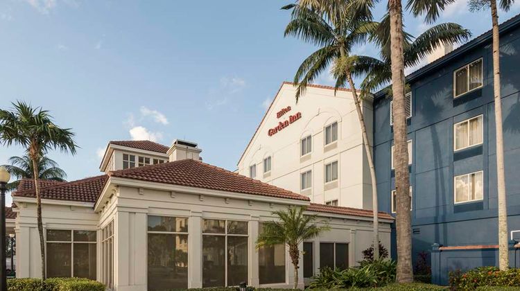 Hilton Garden Inn Boca Raton Exterior