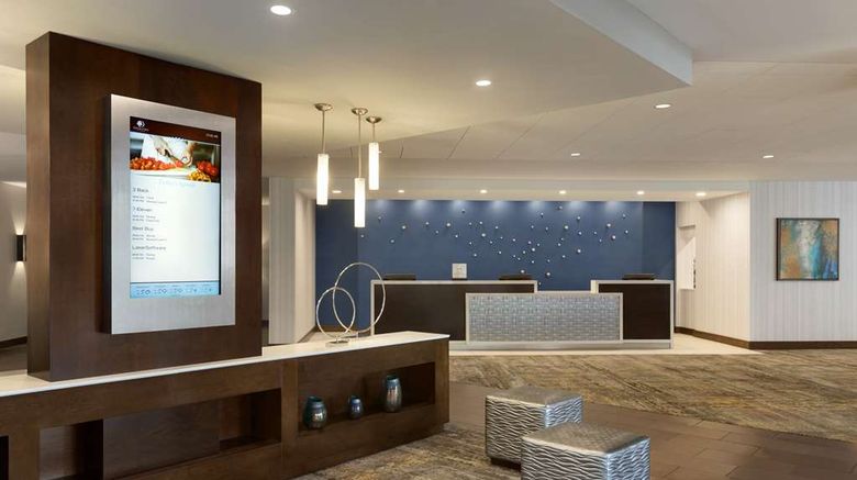 <b>Doubletree Hotel Bradley Intl Airport Lobby</b>. Images powered by <a href="https://iceportal.shijigroup.com/" title="IcePortal" target="_blank">IcePortal</a>.