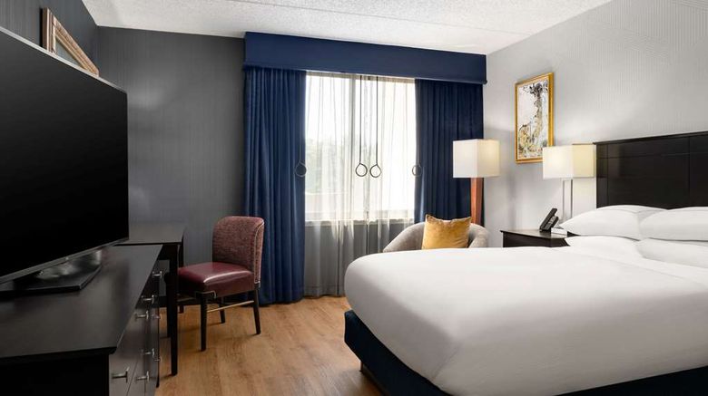 <b>Doubletree Hotel Bradley Intl Airport Room</b>. Images powered by <a href="https://iceportal.shijigroup.com/" title="IcePortal" target="_blank">IcePortal</a>.