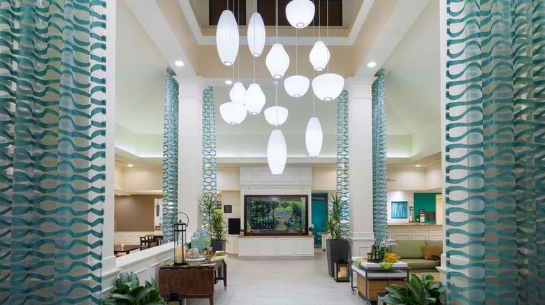 <b>Hilton Garden Inn Glastonbury Lobby</b>. Images powered by <a href="https://iceportal.shijigroup.com/" title="IcePortal" target="_blank">IcePortal</a>.