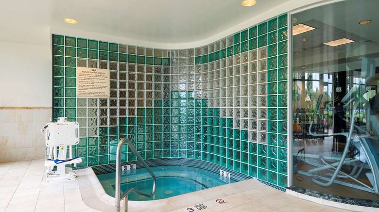 <b>Hilton Garden Inn Glastonbury Pool</b>. Images powered by <a href="https://iceportal.shijigroup.com/" title="IcePortal" target="_blank">IcePortal</a>.