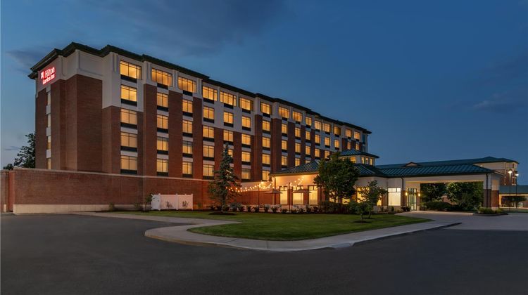 Hilton Garden Inn Glastonbury Exterior