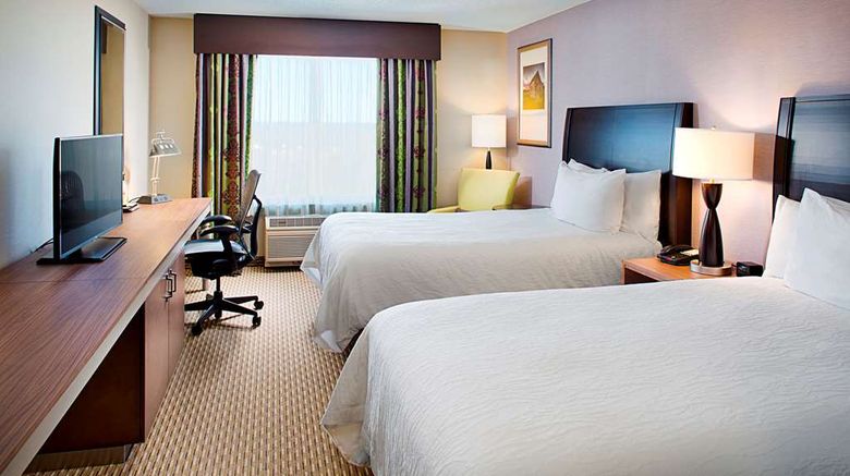 <b>Hilton Garden Inn Hartford North/Bradley Room</b>. Images powered by <a href="https://iceportal.shijigroup.com/" title="IcePortal" target="_blank">IcePortal</a>.