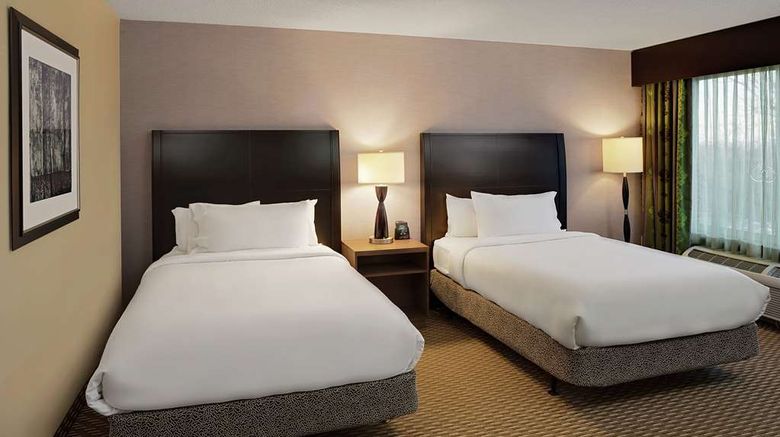 <b>Hilton Garden Inn Hartford North/Bradley Room</b>. Images powered by <a href="https://iceportal.shijigroup.com/" title="IcePortal" target="_blank">IcePortal</a>.