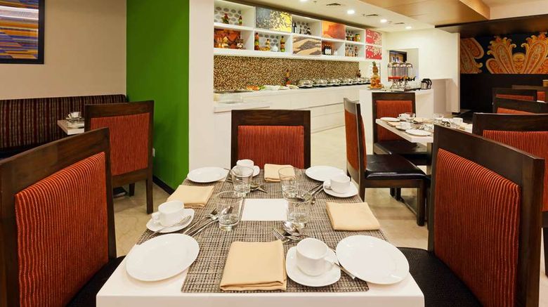 <b>Hampton by Hilton Vadodara-Alkapuri Restaurant</b>. Images powered by <a href="https://iceportal.shijigroup.com/" title="IcePortal" target="_blank">IcePortal</a>.