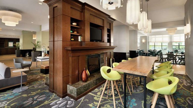<b>Hilton Garden Inn Worcester Lobby</b>. Images powered by <a href="https://iceportal.shijigroup.com/" title="IcePortal" target="_blank">IcePortal</a>.
