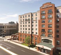 Hilton Garden Inn Worcester Exterior