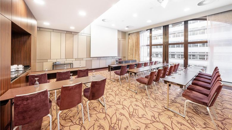 <b>Hilton Berlin Meeting</b>. Images powered by <a href="https://iceportal.shijigroup.com/" title="IcePortal" target="_blank">IcePortal</a>.