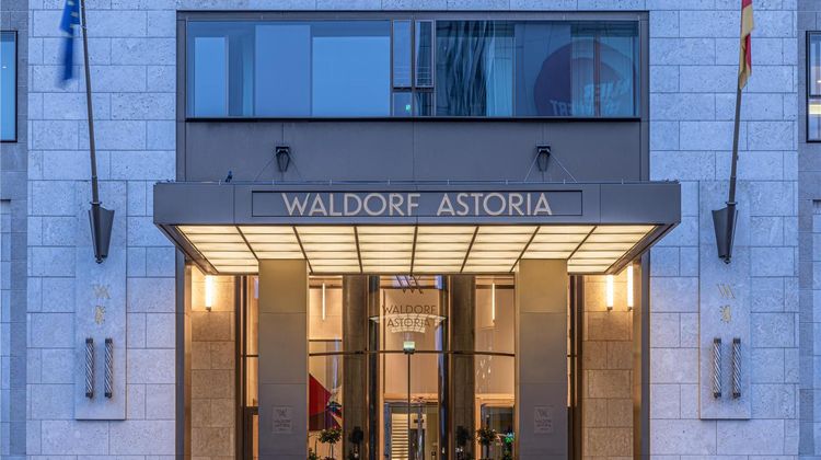 Waldorf Astoria Berlin Exterior