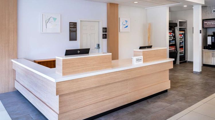 Hilton Garden Inn Bakersfield Lobby