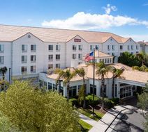 Hilton Garden Inn Bakersfield Exterior