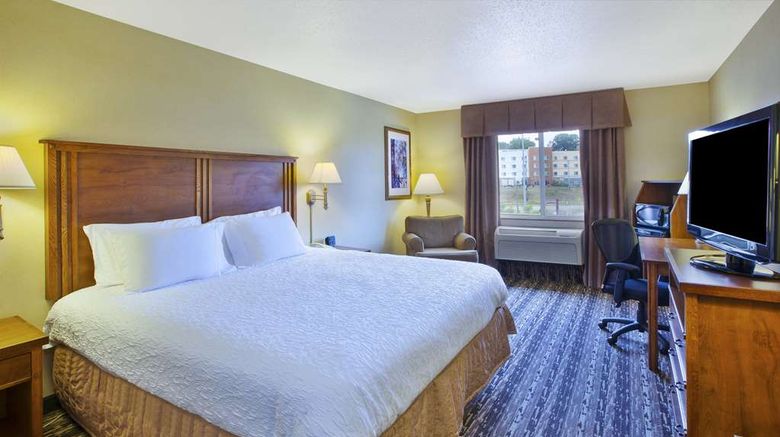 <b>Hampton Inn Beaver Valley Room</b>. Images powered by <a href="https://iceportal.shijigroup.com/" title="IcePortal" target="_blank">IcePortal</a>.