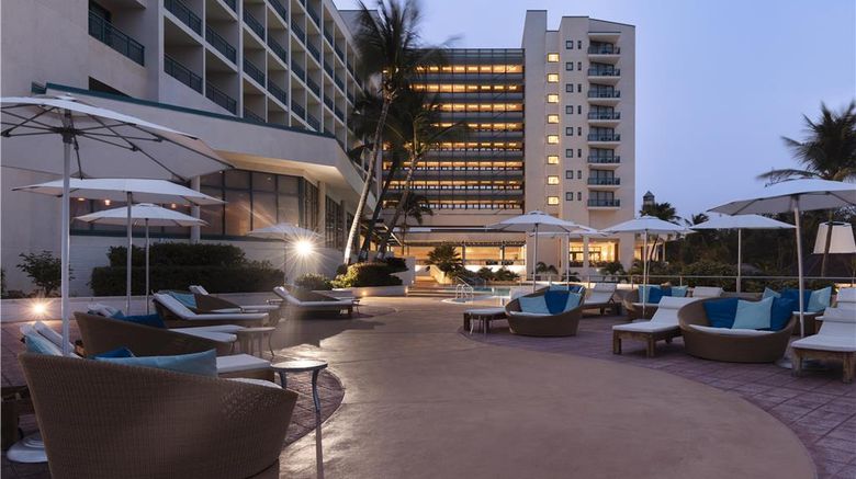 <b>Hilton Barbados Resort Pool</b>. Images powered by <a href="https://iceportal.shijigroup.com/" title="IcePortal" target="_blank">IcePortal</a>.