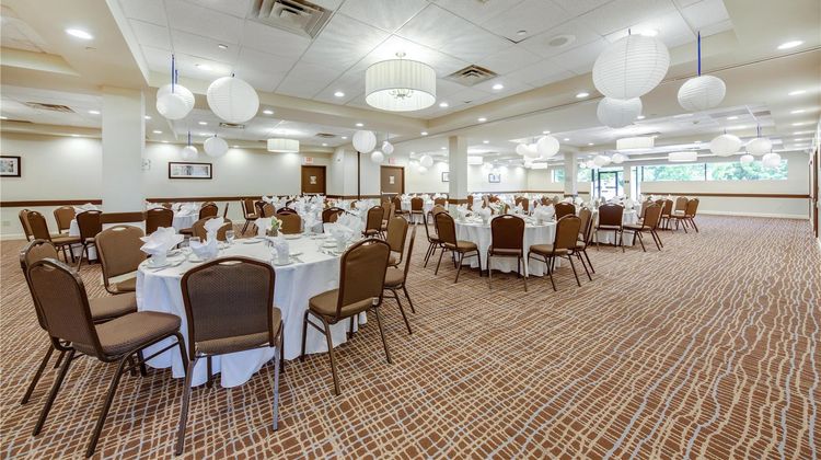 DoubleTree by Hilton Binghamton Meeting